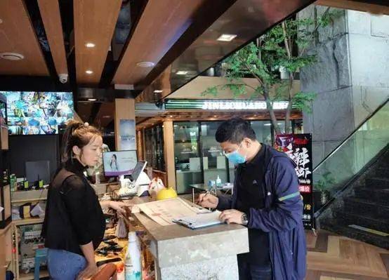 我為群眾辦實事丨筑牢網(wǎng)絡(luò)餐飲“安全網(wǎng)” 敦化市市場監(jiān)管局強(qiáng)化監(jiān)管守護(hù)舌尖安全